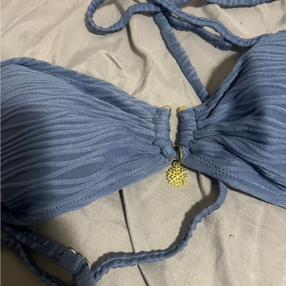 Cupshe Ripple Effect Blue Bikini Set - Picture 7 of 8